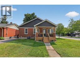 272 N WELLINGTON Street N - 1