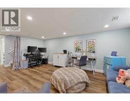 272 N WELLINGTON Street N - 23