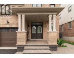 31 LARRY Crescent - 5