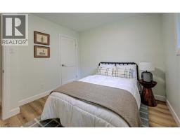 163 LYNNBROOK Crescent - 23