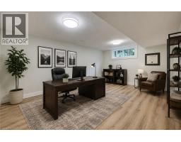 163 LYNNBROOK Crescent - 33