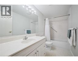 88 MANOR Drive - 26
