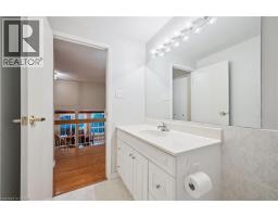 88 MANOR Drive - 27