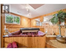 88 MANOR Drive - 30