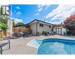 107 LAURENTIAN Drive - 33