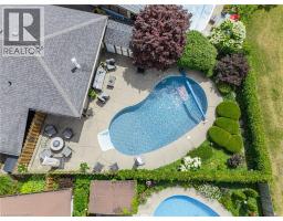 107 LAURENTIAN Drive - 4