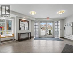 96 UNIVERSITY Avenue W - 3