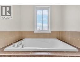 6 SHERWAY Street - 23