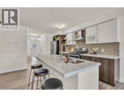 6 SHERWAY Street - 8