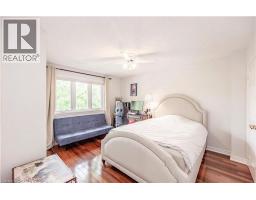 500 BLENHEIM Crescent - 27