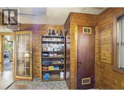 834 MOHAWK Road E - 21