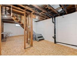 339 COLBORNE Street N - 12