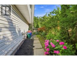 31 VALERIE Drive - 39
