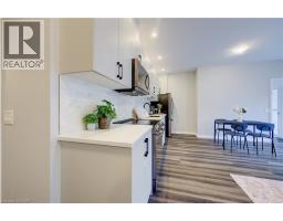 60 CHARLES Street W UnitNo. 201 - 6