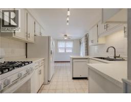 197 SOUTHWOOD Drive - 11