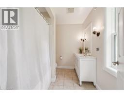 129 FLORENCE Avenue - 18