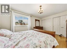 467 WOODVIEW Road UnitNo. 5 - 18