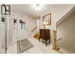467 WOODVIEW Road UnitNo. 5 - 5