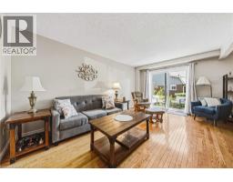 467 WOODVIEW Road UnitNo. 5 - 7