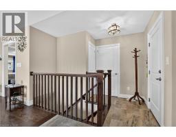 25 RICHARD Crescent - 21