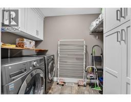 25 RICHARD Crescent - 22