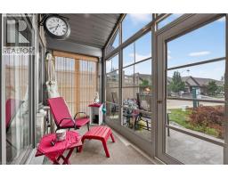 25 RICHARD Crescent - 33