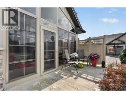 25 RICHARD Crescent - 35