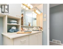 66 SHEA Crescent - 16