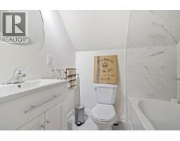 60 HOWE Avenue - 35