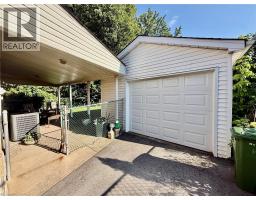 60 HOWE Avenue - 5