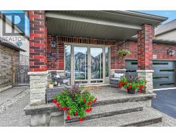 68 GARINGER Crescent - 2
