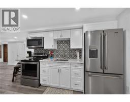 68 GARINGER Crescent - 34