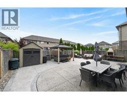 68 GARINGER Crescent - 48