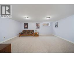 18 FEATHERSTONE Avenue - 32