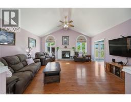 18 FEATHERSTONE Avenue - 7