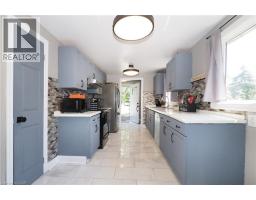 390 DRIFTWOOD Drive - 11