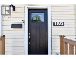 180 PROVINCE Street N - 5