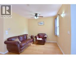 180 PROVINCE Street N - 6