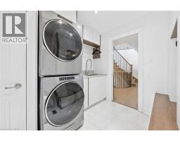 1194 QUEEN VICTORIA Avenue - 20