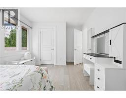 1194 QUEEN VICTORIA Avenue - 28