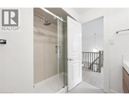 1194 QUEEN VICTORIA Avenue - 32