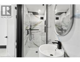 105 ROTHSAY Avenue - 26