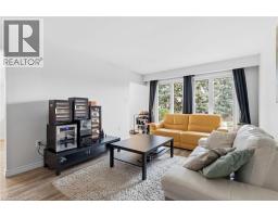 27 BLENHEIM Drive - 12