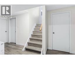 27 BLENHEIM Drive - 21