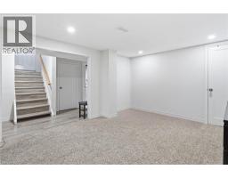 27 BLENHEIM Drive - 27