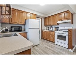 27 BLENHEIM Drive - 8