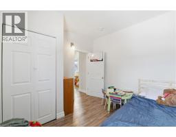 260 PROSPECT Street S - 9