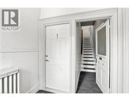 132 EMERALD Street S - 5