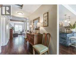 4 EDGEWATER Drive - 6