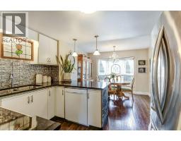 4 EDGEWATER Drive - 9